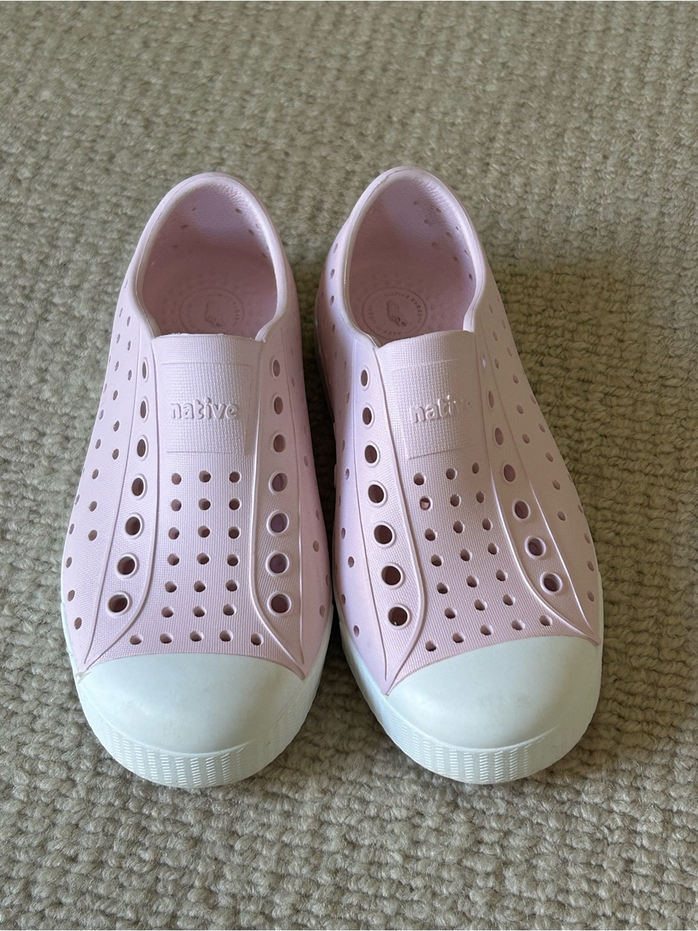 Native Kids Water Shoes Slip-On in Pale Pink with White Toe Cap